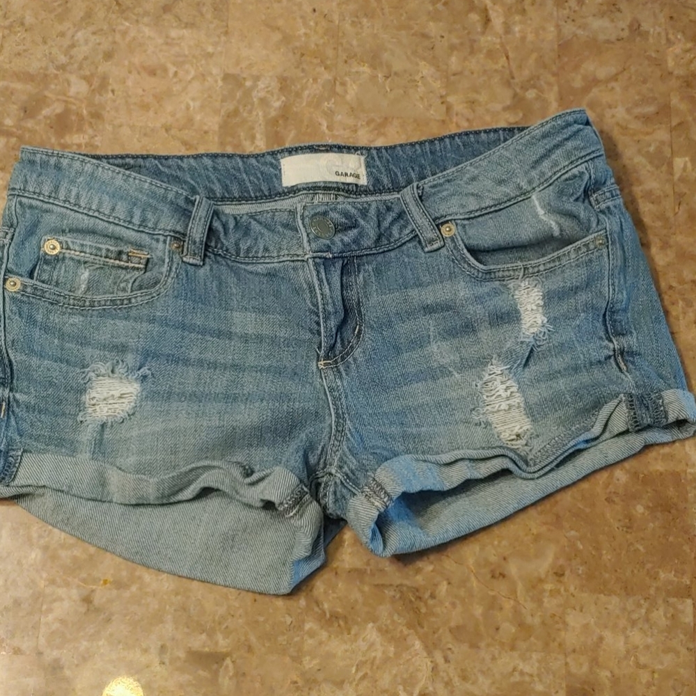 Garage flirty shorts